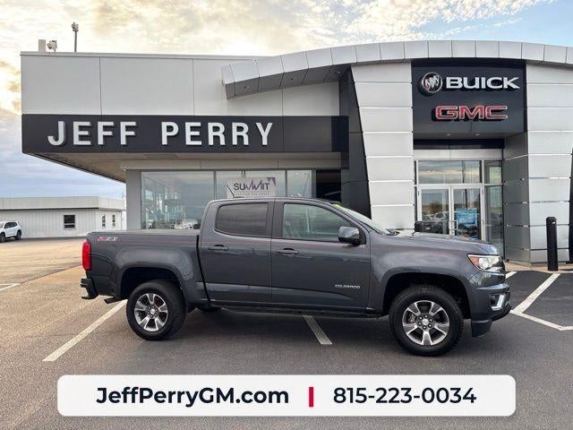 2017 Chevrolet Colorado 4WD Z71 in Cyber Gray Metallic — front three-quarter view