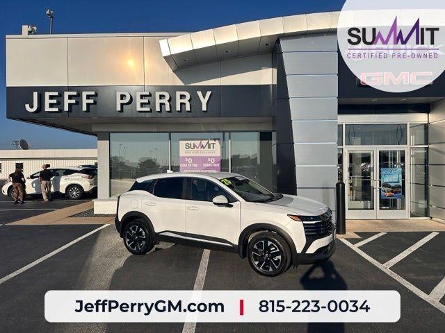 2025 Nissan Kicks SV in White — front three-quarter view